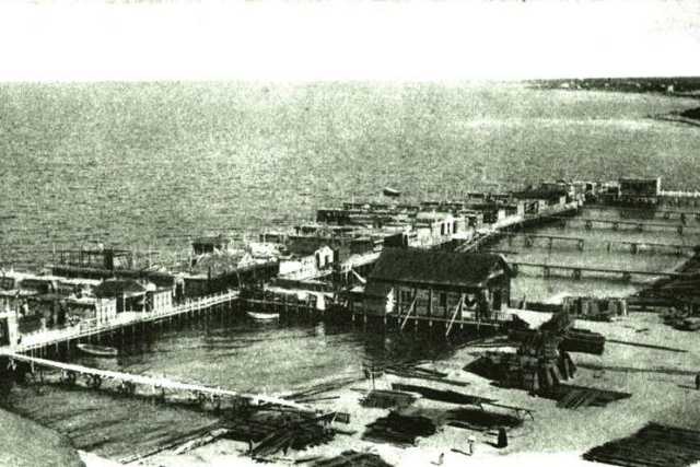 La storia delle "baracche", i lidi sospesi su un mare che Bari un tempo poteva toccare